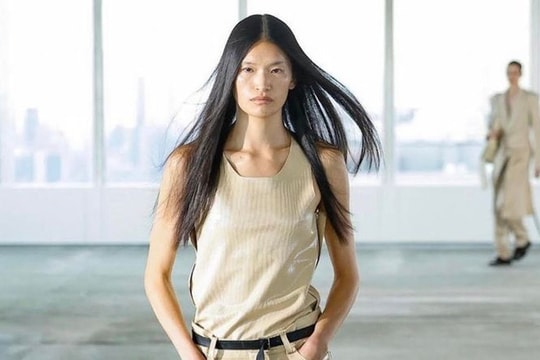 Vải làm từ vỏ tôm của cô gái gốc Việt lên sàn thời trang New York